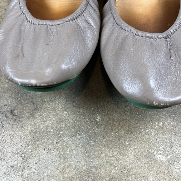 Tieks Tan Leather Ballet Flats 
Size: 9 - Picture 4 of 14